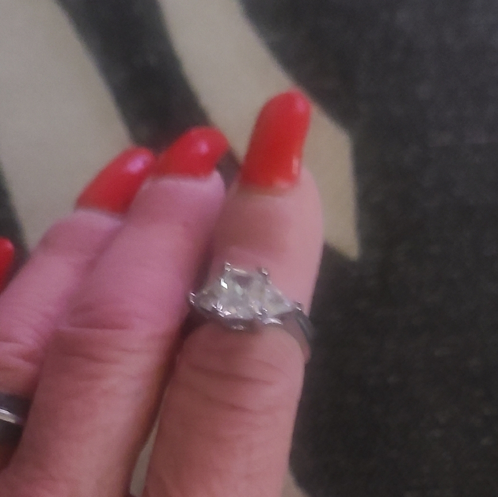 🔴 3 for 20 COSTUME RING - Picture 3 of 3